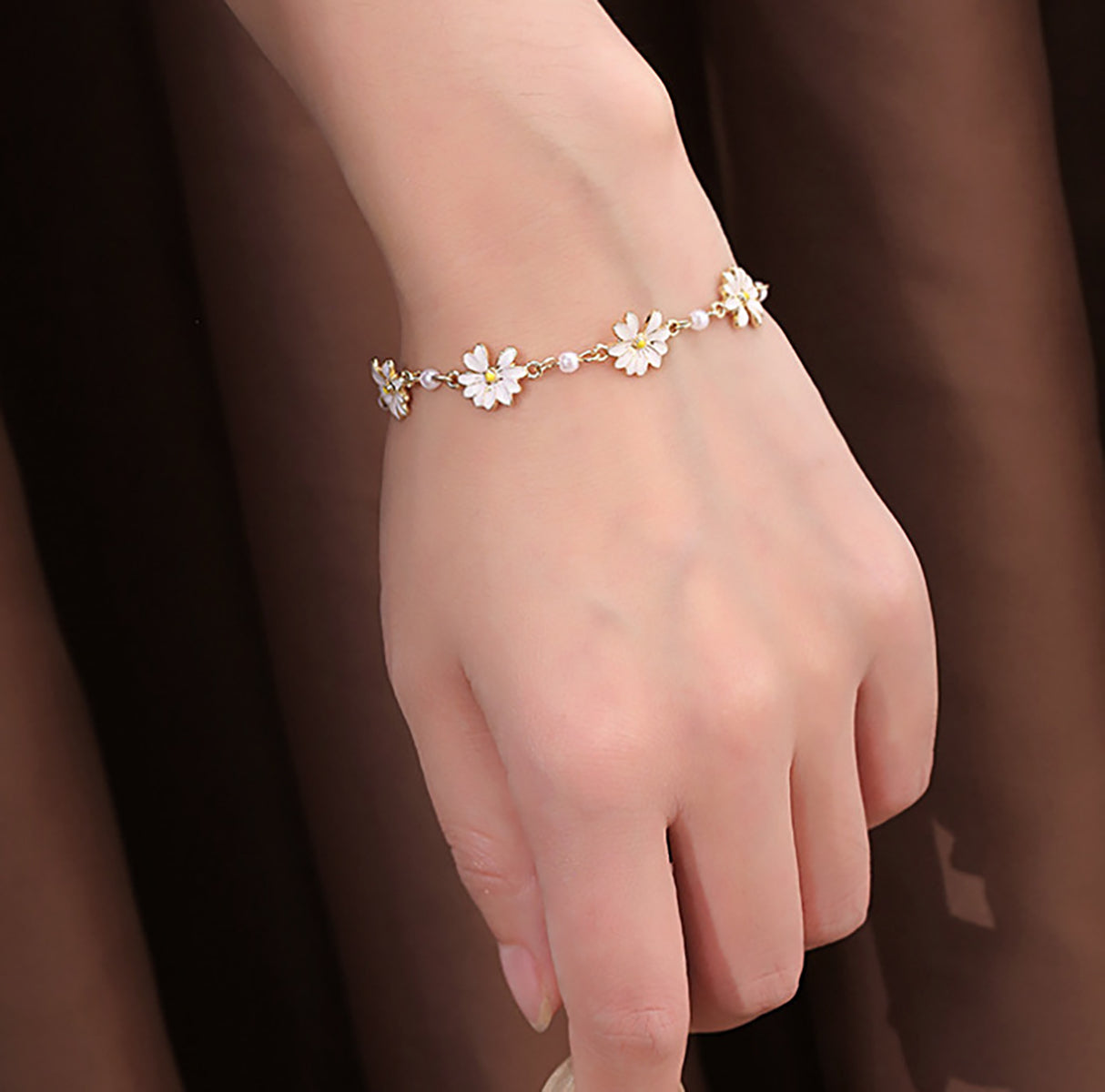 Daisy Flower Bracelet for Women