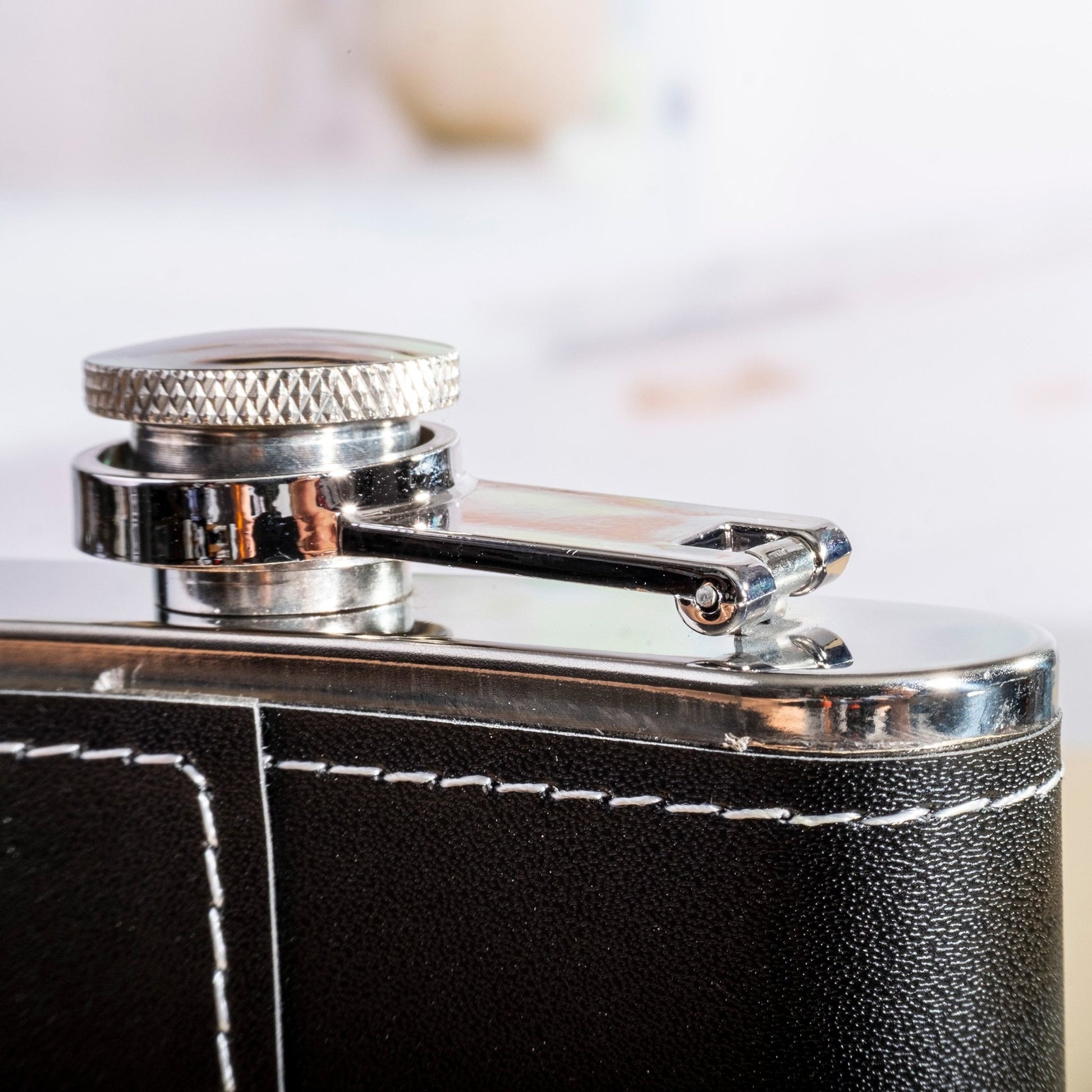 8 Oz Leak Proof Stainless Steel Pocket Hip Flask - fabufabu design store