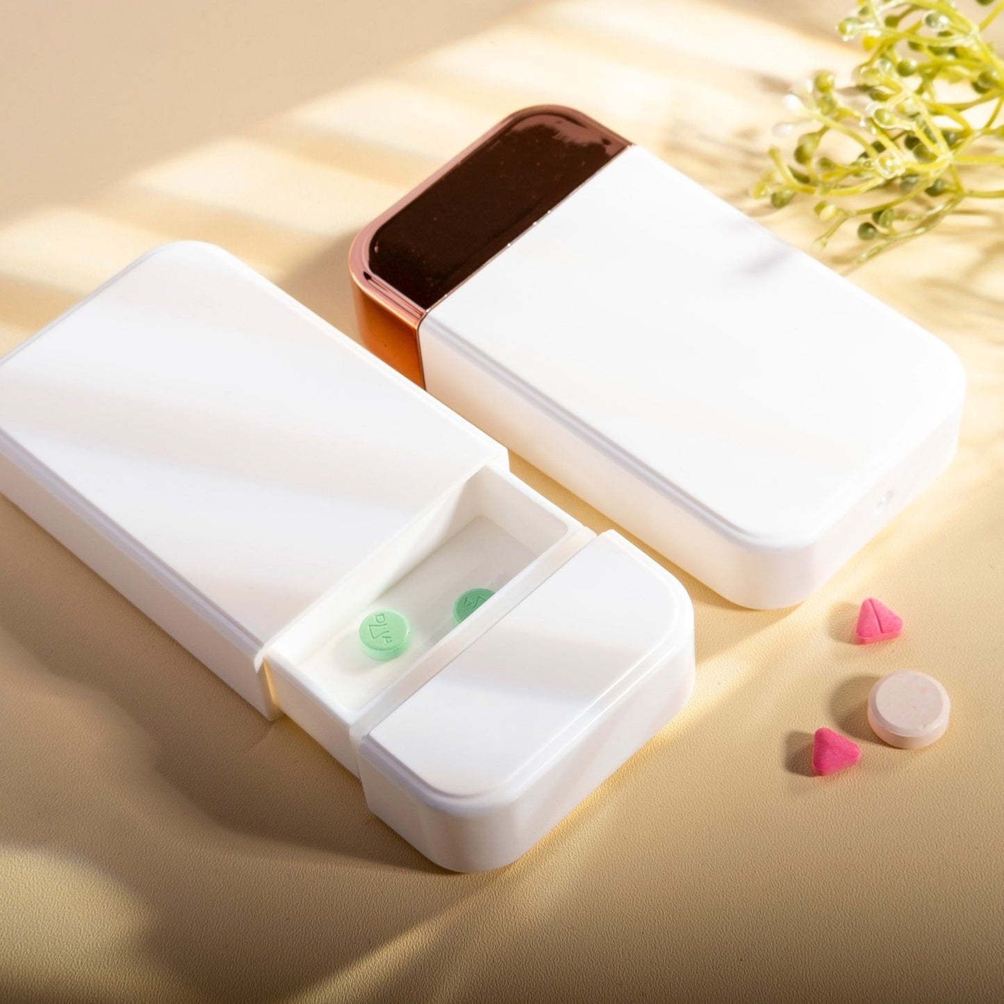 Fabufabu 4 Compartments Portable Pill Case - fabufabu design store