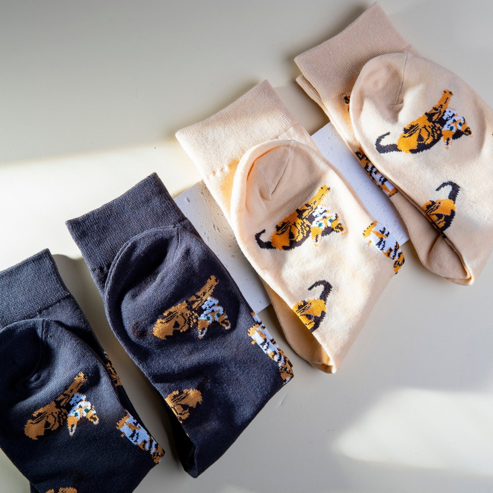 Fabufabu Cute Novelty Cat Patterned Socks Lady & Men - fabufabu design store