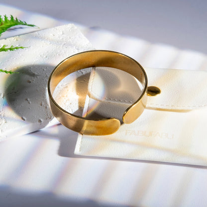Men Raw Brass Open Bangle - fabufabu design store